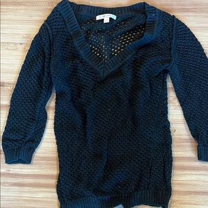 Old Navy Black V-Neck Sweater with Open-Knit Texture and Long Sleeves